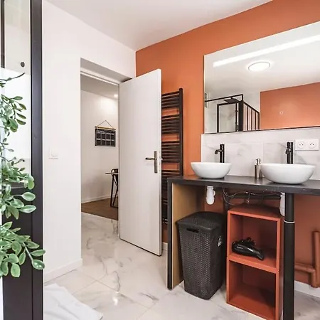 L'industriel - Spacieux 2 Chambres - Hyper Centre Διαμέρισμα